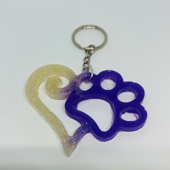 Puppy Love Keychain - Picture 7 of 8